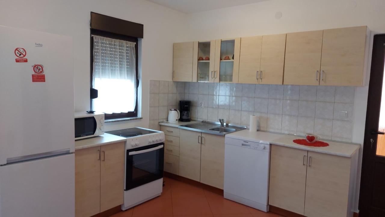 Apartman Porat Apartamento Pula Exterior foto